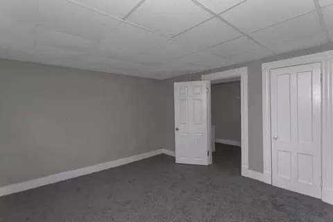 78 Whittier St, Springfield, MA 01108 photo 6