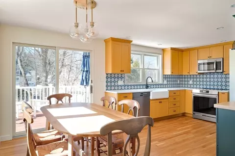 64 Longfellow Rd, Reading, MA 01867 photo 5