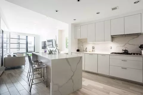 580 Washington St #1214, Boston, MA 02111