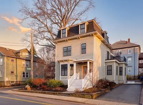 291 Lamartine St #2, Jamaica Plain, MA 02130
