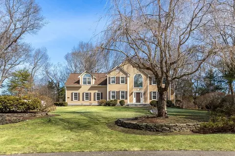 20 Sweet Meadow Dr, Easton, MA 02375