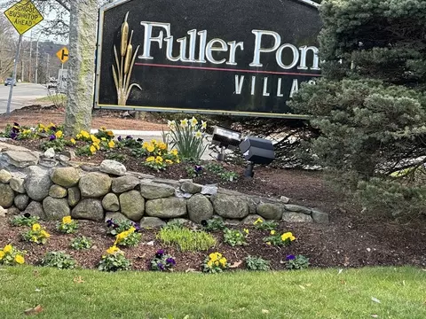 8 Bellingham Ct #92, Middleton, MA 01949