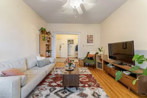 238 S Huntington Ave #5, Boston, MA 02130