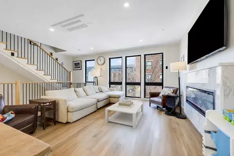 127 Bolton St, Boston, MA 02127