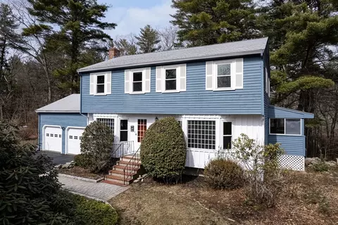 16 Rocky Ln, Medfield, MA 02052