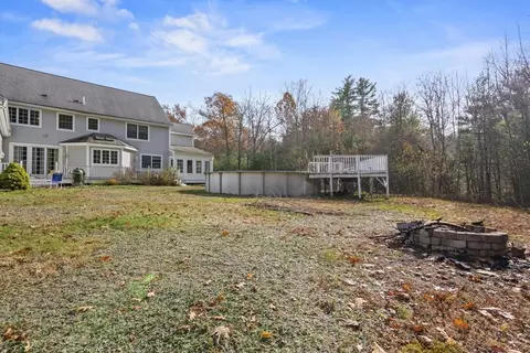 Exterior - 6 Ashley Rd, Rowley, MA 01969 photo 8 of 9