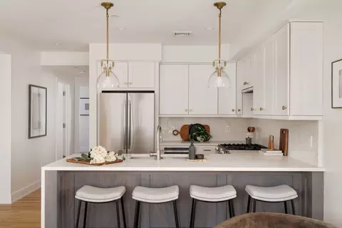 36 Hall St #2, Boston, MA 02130
