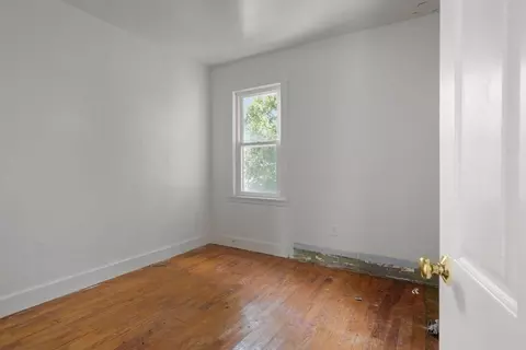 Bedroom - 213 Weetamoe St, Fall River, MA 02720 photo 5 of 6