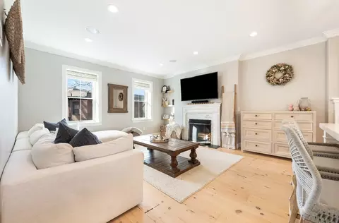 117 Baldwin St, Charlestown, MA 02129