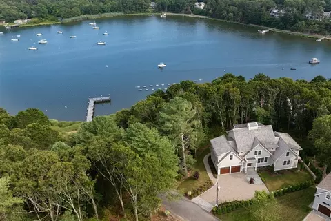 353 Simons Narrows Rd, Mashpee, MA 02649