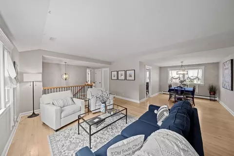 75 Whitehall Ln, Reading, MA 01867 photo 7