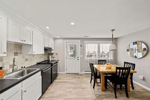 75 Whitehall Ln, Reading, MA 01867 photo 12