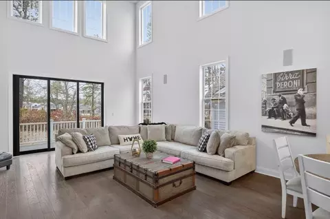 14 Briarwood, Plymouth, MA 02360