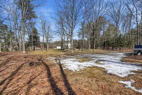Exterior - 5 Torrey St, Easthampton, MA 01027 photo 5 of 14