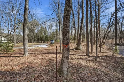 Exterior - 5 Torrey St, Easthampton, MA 01027 photo 3 of 14