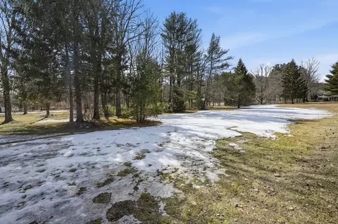 Exterior - 5 Torrey St, Easthampton, MA 01027 photo 10 of 14