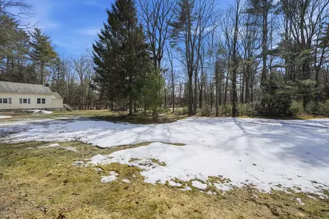 Exterior - 5 Torrey St, Easthampton, MA 01027 photo 12 of 14