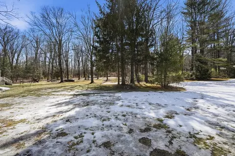 Exterior - 5 Torrey St, Easthampton, MA 01027 photo 11 of 14