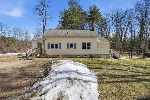 Exterior - 5 Torrey St, Easthampton, MA 01027 photo 14 of 14