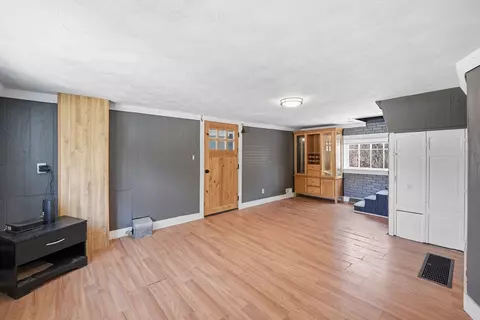 Living - 5 Torrey St, Easthampton, MA 01027 photo 1 of 3