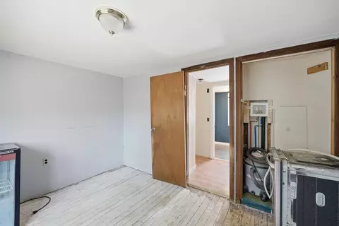 Bedroom - 5 Torrey St, Easthampton, MA 01027 photo 3 of 10