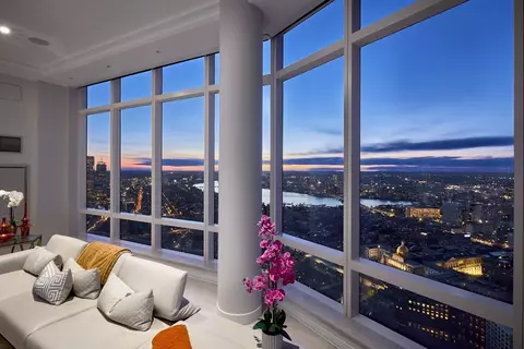 1 Franklin St #PH1B, Boston, MA 02110