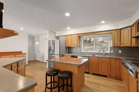 75 Edgewater Rd, Mashpee, MA 02649 photo 9