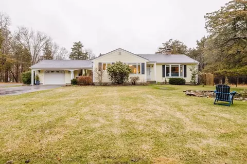 15 Ralsie Rd, Rehoboth, MA 02769
