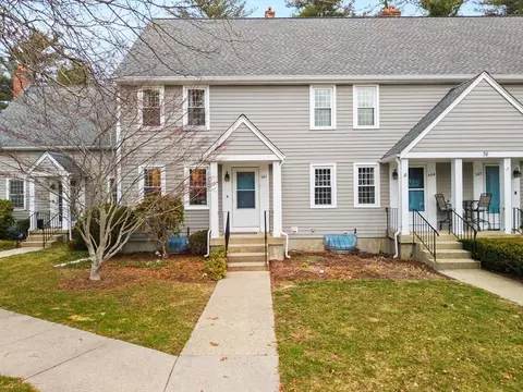 561 Twin Lakes Dr #561, Halifax, MA 02338