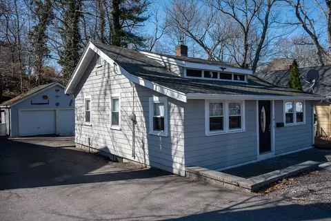 1015 Washington St, Weymouth, MA 02189