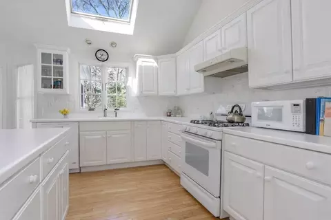 64 Falling Leaf Ln, Osterville, MA 02655 photo 10