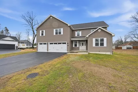 110 Crystal Brook Dr, Springfield, MA 01118