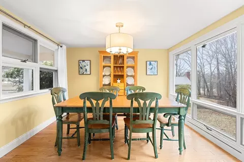 Dining - 51 Winslow Rd, Reading, MA 01867 photo 3 of 4