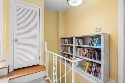 Entry Way - 51 Winslow Rd, Reading, MA 01867 photo 2 of 2