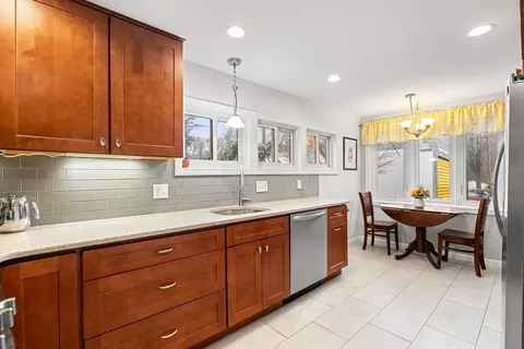Kitchen - 51 Winslow Rd, Reading, MA 01867 photo 1 of 3
