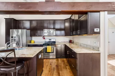 143 Burrill St #301, Swampscott, MA 01907