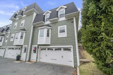 580 Quarry St #13, Quincy, MA 02169