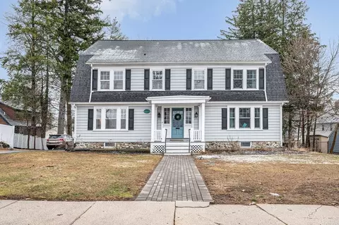 567 Andover St #A, Lowell, MA 01852