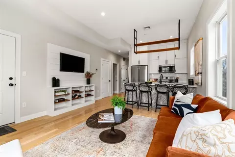 30-32 Wentworth St #2, Dorchester Center, MA 02124