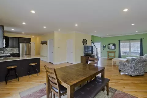 48 Mountain Ave, West Springfield, MA 01089 photo 12
