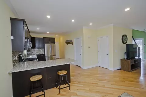 48 Mountain Ave, West Springfield, MA 01089 photo 13