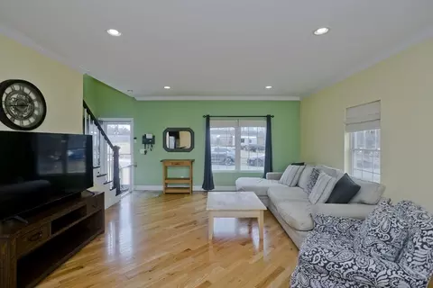 48 Mountain Ave, West Springfield, MA 01089 photo 6
