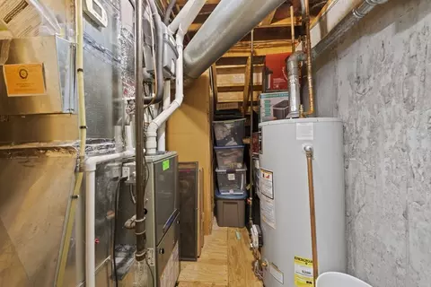 Entry Way - 55 Minot Ave #55, Wareham, MA 02571 photo 2 of 2