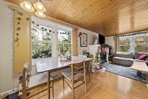 Dining - 55 Minot Ave #55, Wareham, MA 02571 photo 1 of 1