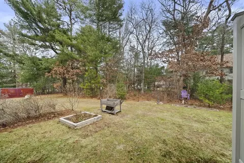 Exterior - 55 Minot Ave #55, Wareham, MA 02571 photo 4 of 5