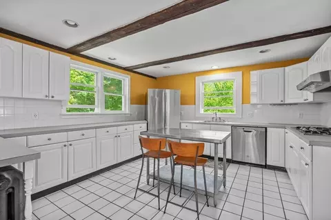 Kitchen - 42 Elm St, Georgetown, MA 01833 photo 1 of 3