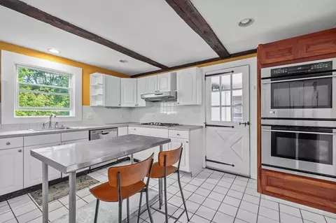 Kitchen - 42 Elm St, Georgetown, MA 01833 photo 2 of 3