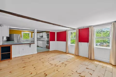 Living - 42 Elm St, Georgetown, MA 01833 photo 3 of 7