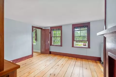 Bedroom - 42 Elm St, Georgetown, MA 01833 photo 4 of 4