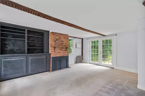 Living - 42 Elm St, Georgetown, MA 01833 photo 6 of 7